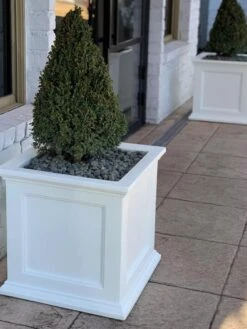 Fairfield Self-Watering Square Planter, 20” X 20” -Garden Care Supplies 39 618 213V tif