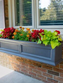 Fairfield Self-Watering Window Box, 4’ -Garden Care Supplies 39345 100V tif