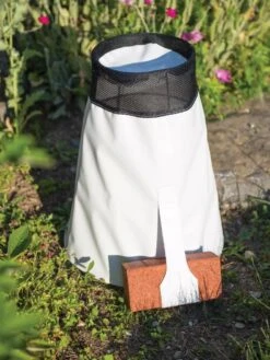 Rosy Cozy® Rose Cone, Large -Garden Care Supplies 8593415 0528 tif